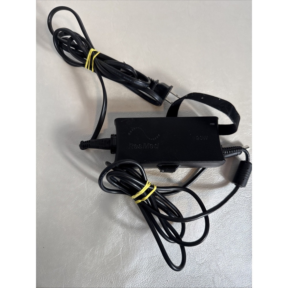 ResMed IP22   90W AC Adapter Power Supply and Cords  Model 370001